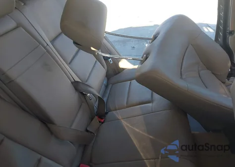 2011 Mercedes-Benz E 350 4Matic z USA, uszkodzony, nr VIN WDDHH8HB0BA218507